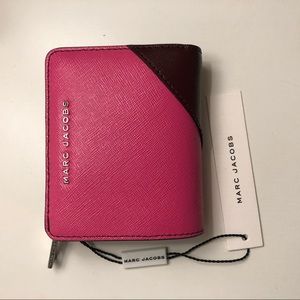 Marc Jacobs Saffiano Wallet